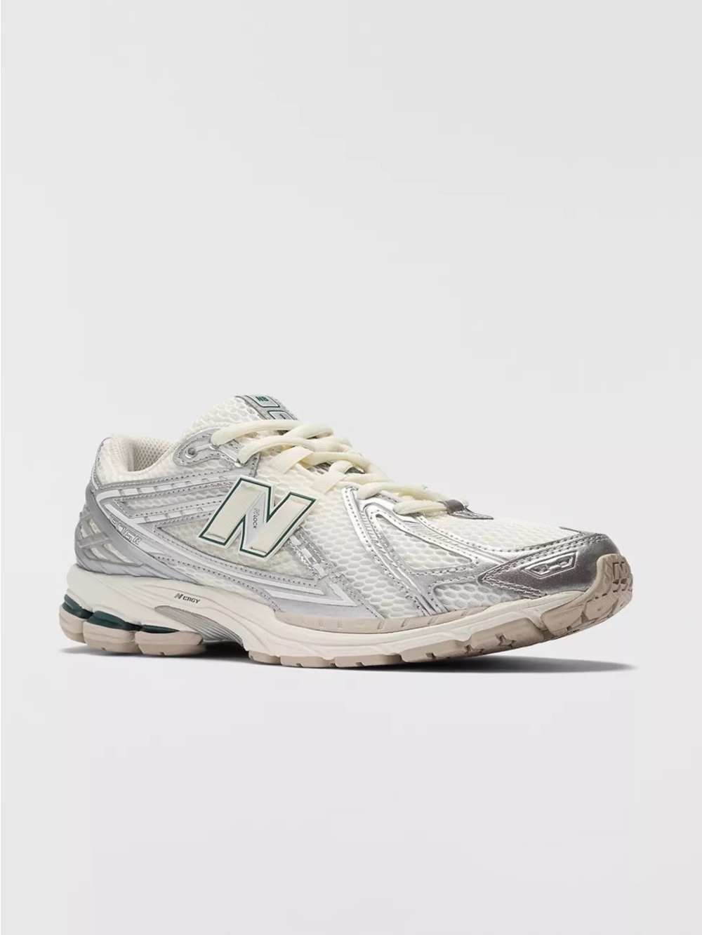 New Balance 1906R Sneakers Women's Silver Metallic and Sea Salt Cream Running - Picture 3 of 4
